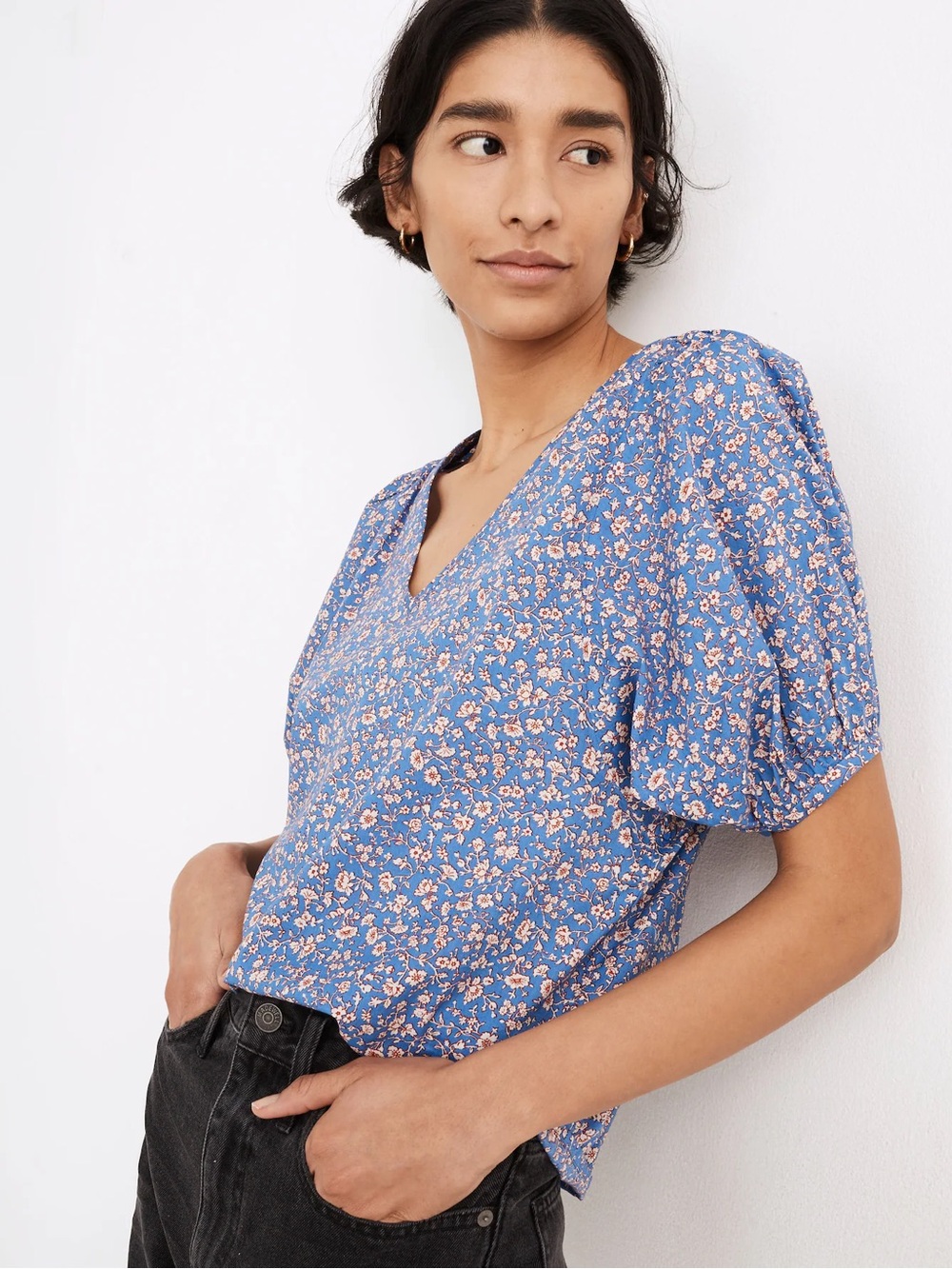 V-Neck Puff Sleeve Top